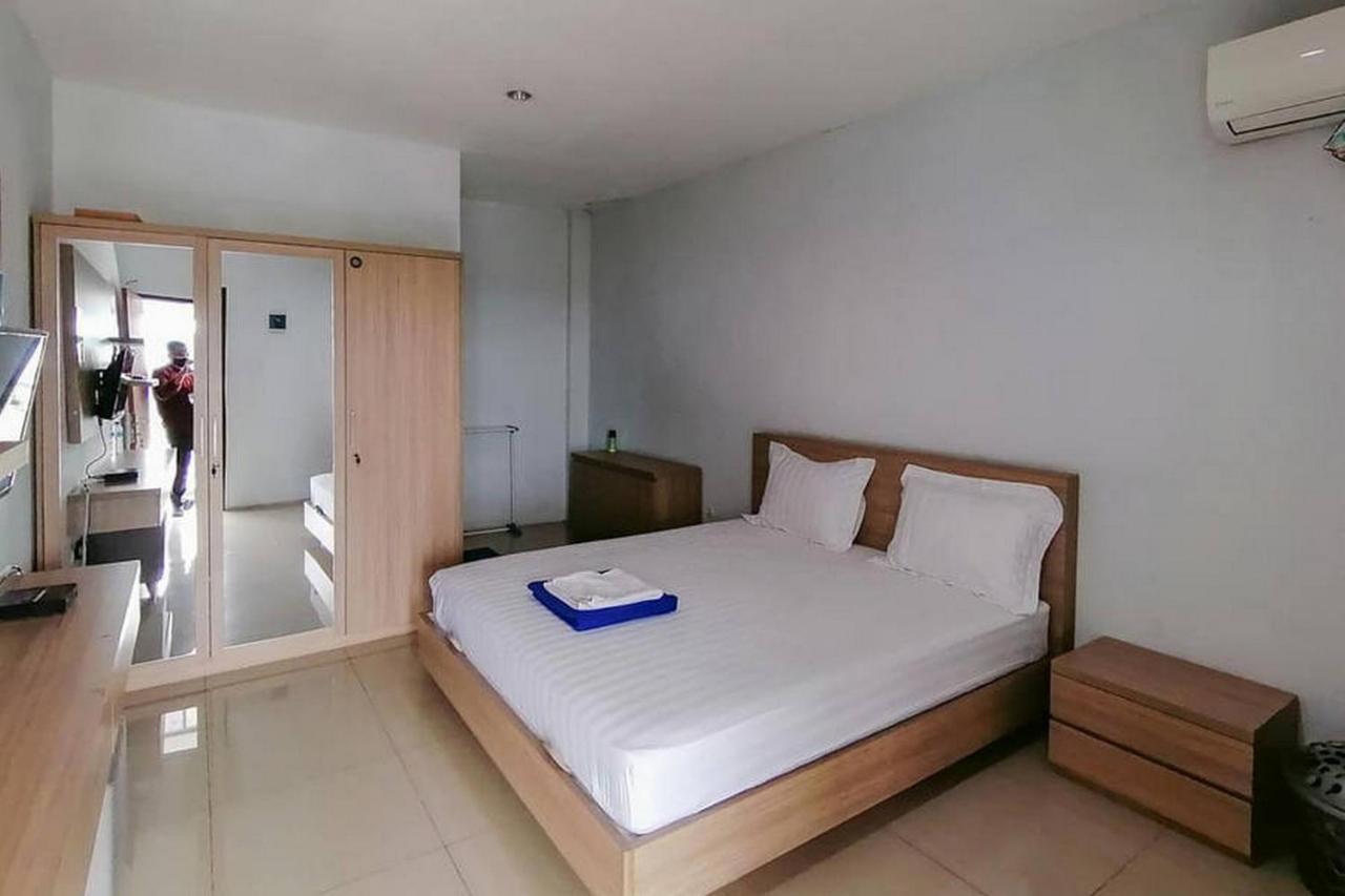 Laponca Residence Pondok Cabe Syariah Redpartner Buaran Exteriör bild